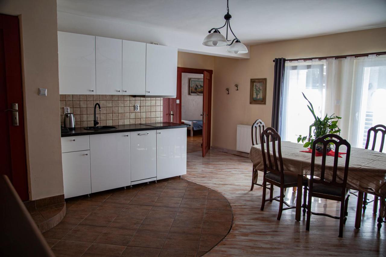 Apartamenty W Starym Kinie Сверадув-Здруй Экстерьер фото