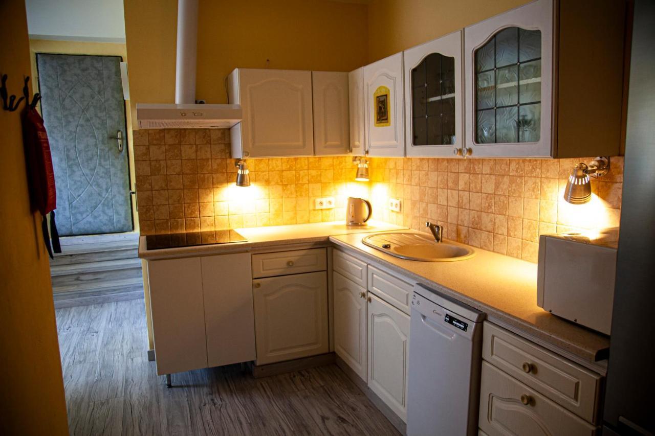 Apartamenty W Starym Kinie Сверадув-Здруй Экстерьер фото