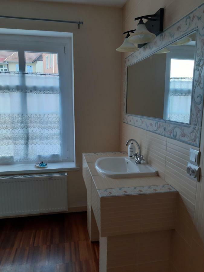 Apartamenty W Starym Kinie Сверадув-Здруй Экстерьер фото